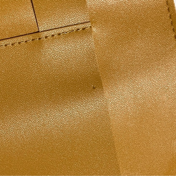 Glass Ladder & Co. Katherine Tech Organizer Roll - Picture 7 of 9